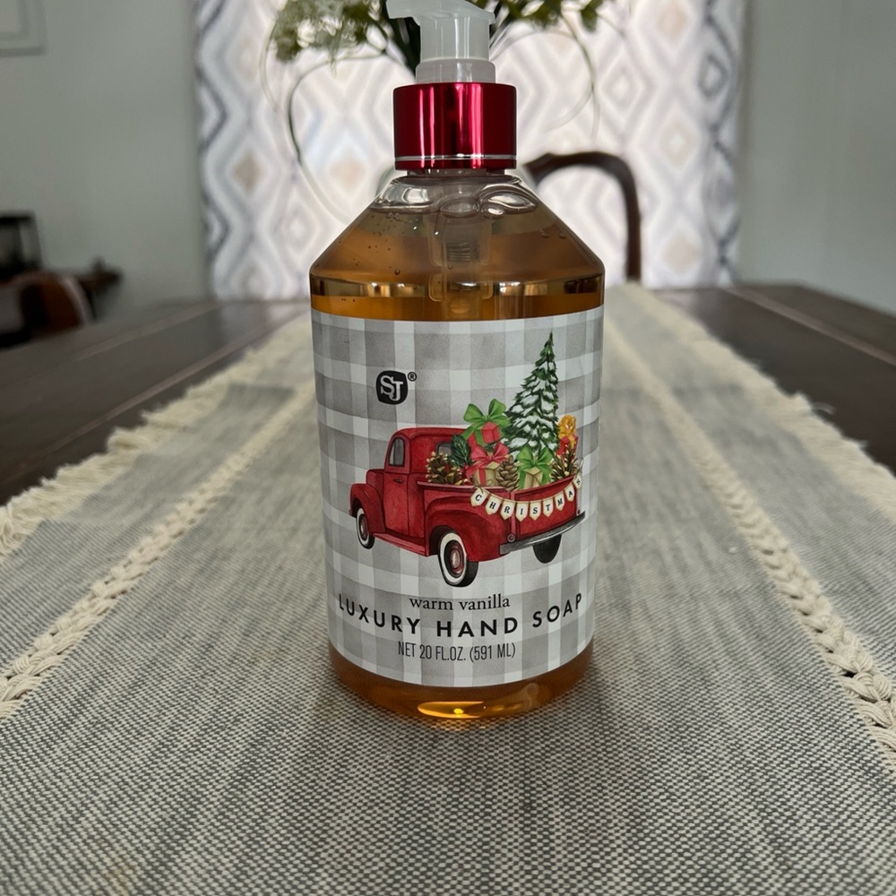 SJ Warm Vanilla Holiday Hand Soap Red Truck  Pump 20 Fl OZ.